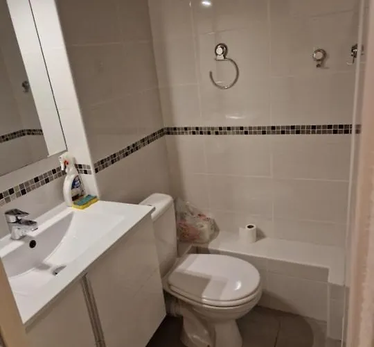 アパート Cap Pres Port Commerces アグド